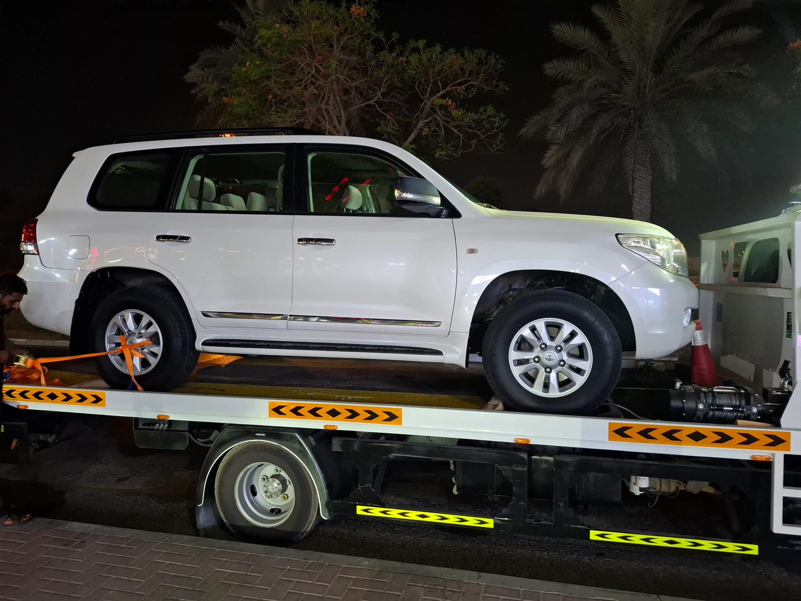 Dubai Car Recovery Services
